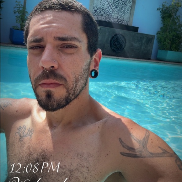 Meet your Posher, Joseph - Picture 1 of 1